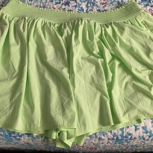Excellent condition Athleta skort. Size XL.